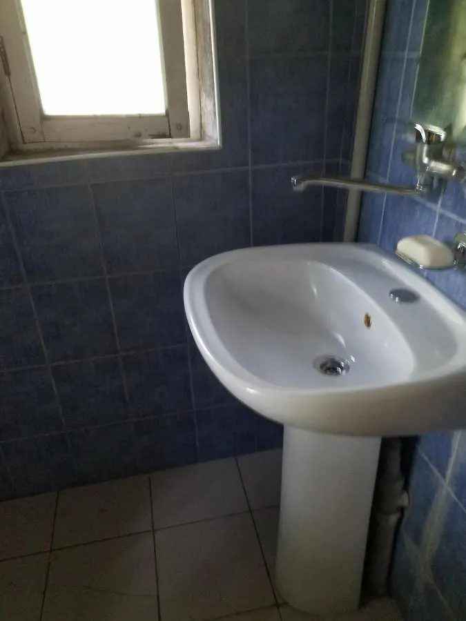 Уиут Ниниа Сад Apartman Tbiliszi